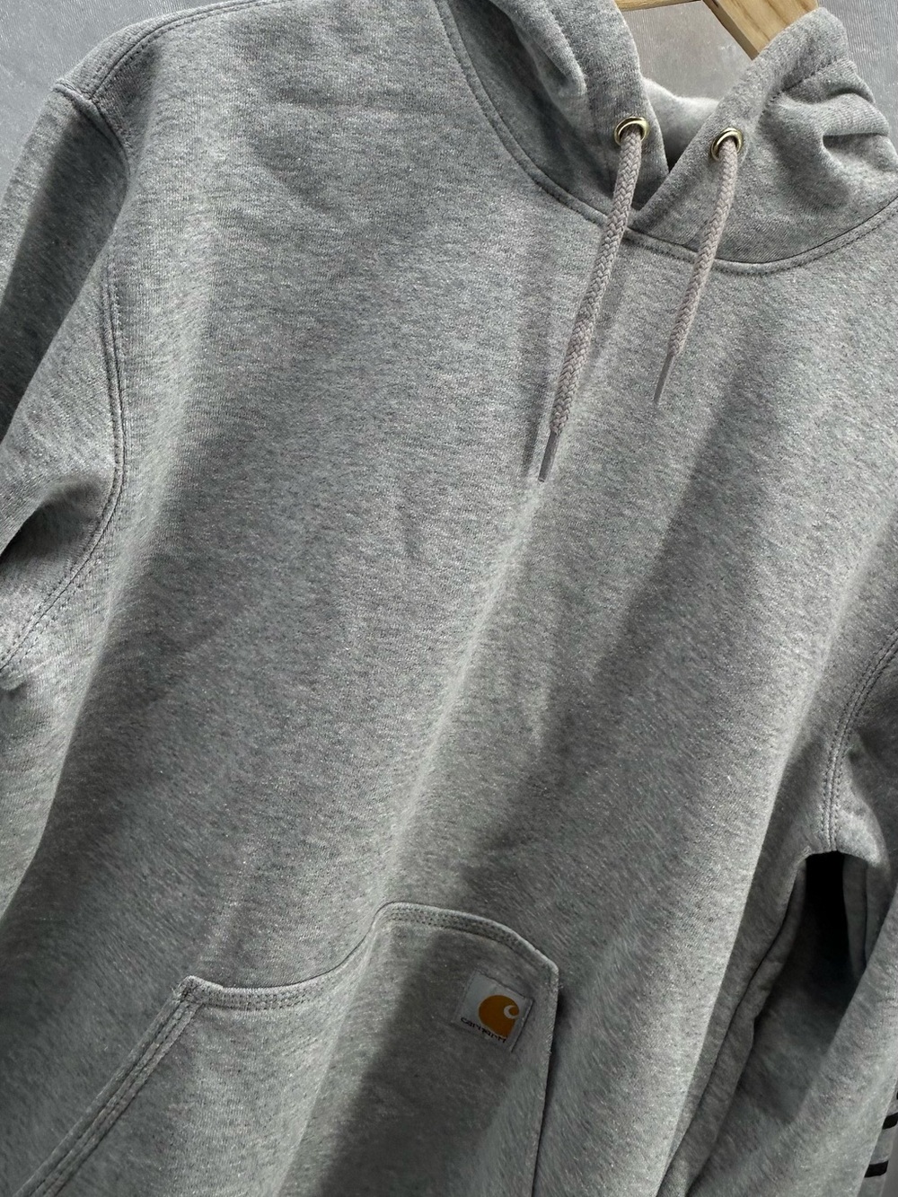 Carhartt Hoodie Pullover - Picture 7 of 9